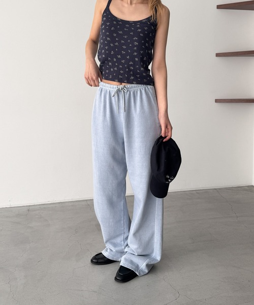 CANAL JEAN(キャナルジーン)の「Lakey Park ピグメントスウェットパンツ(スウェットパンツ・レディース・サックスブルー/ベージュ・ONE SIZE)」の3枚目の写真