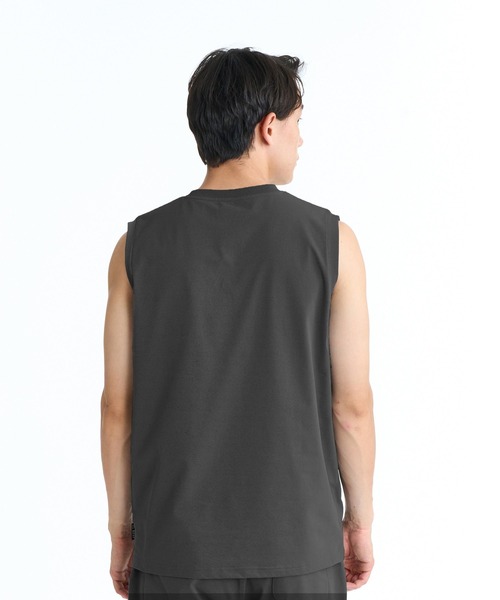 REEF（リーフ）の「REEF 1POINT LOGO RASH TANK ラッシュタンクトップ / 別売りセットアップ対応【2026年春夏モデル】/リーフストレッチuvカットノースリーブ（タンクトップ・メンズ・カーキ/ブラック/ホワイト・MEDIUM/LARGE/X-LARGE/SMALL）」の5枚目の写真