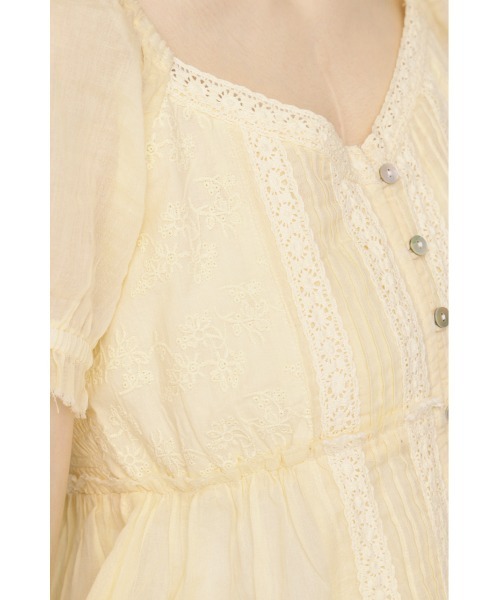 SLY(スライ)の「BABY DOLL COTTON BL ベビードールコットンブラウス 春服 夏服 シアー(シャツ/ブラウス・レディース・オフホワイト/ライトイエロー/ブラック・FREE)」の22枚目の写真