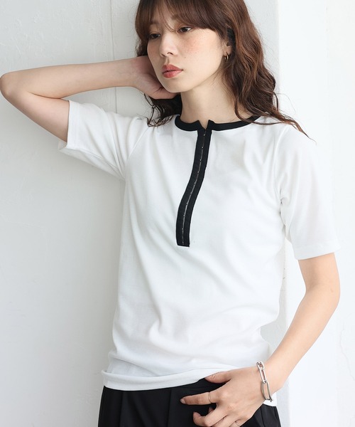 VitaFelice(ヴィータフェリーチェ)の「フロントホックリブ半袖トップス(Tシャツ/カットソー・レディース・チャコール/オフホワイト/ブラック×ホワイト・FREE)」の18枚目の写真