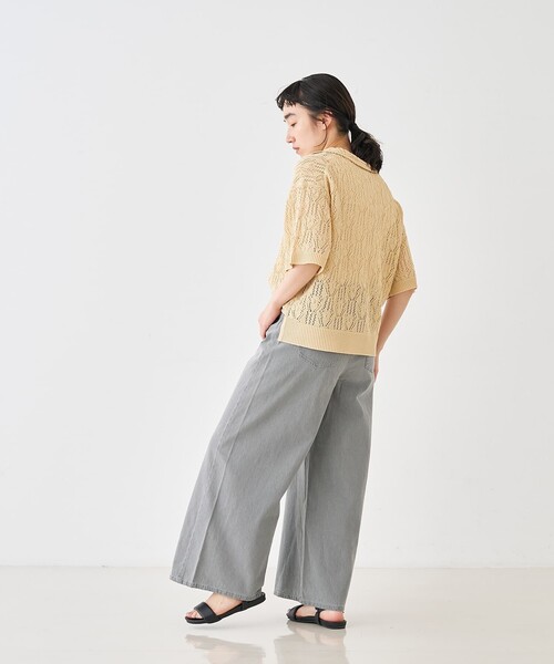 collex(コレックス)の「レーシー柄ニットポロ/透かし編み・サマーニット(ポロシャツ・レディース・ブラック/ベージュ/グレー・フリー)」の6枚目の写真