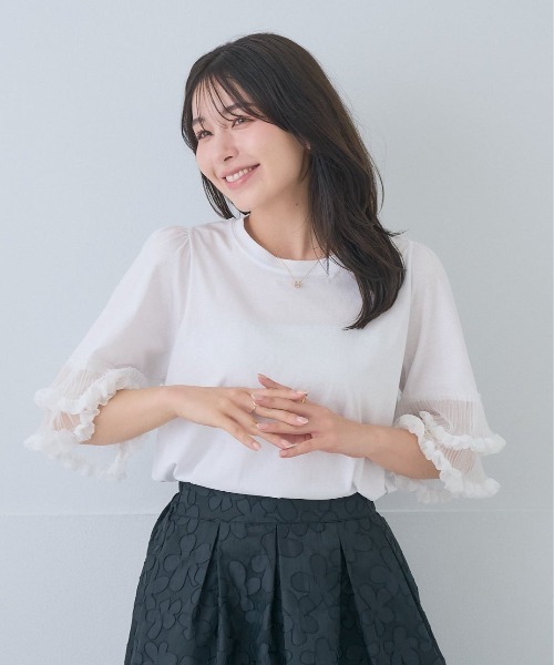 Neige(ネージュ)の「フラワーペタルシアースリーブトップス(Tシャツ/カットソー・レディース・ホワイト/ブラック・ONE SIZE)」の15枚目の写真