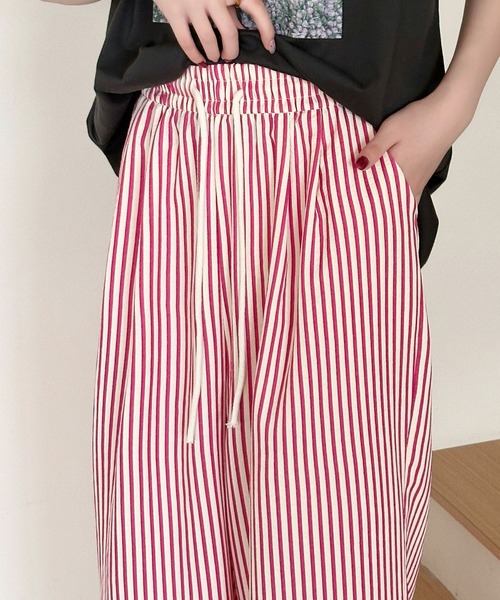 DAY CLOSET(デイ クローゼット)の「【ぽこぽこリップル加工/ゴム&紐調節可】ストライプ柄 シャーリング ハイウエスト ルームロングパンツ レディース(ルームウェア/パジャマ・レディース・ピンク系その他/ブラック/ブラウン・L/S/M/XL)」の10枚目の写真