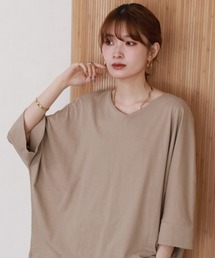 Vネック7分袖ドルマンTシャツ