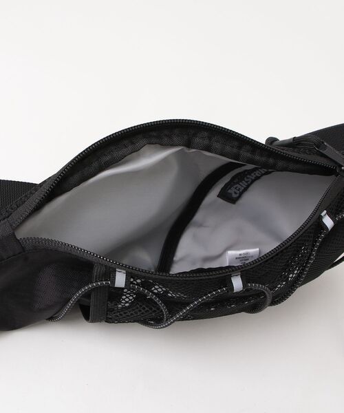 THRASHER（スラッシャー）の「THRASHER ボトルホルダー付き ボディバッグ ウエストバッグ BAG 男女兼用（ボディバッグ/ウエストポーチ・メンズ・ブラック・FREE）」の18枚目の写真