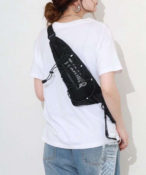THRASHER（スラッシャー）の「THRASHER ボトルホルダー付き ボディバッグ ウエストバッグ BAG 男女兼用（ボディバッグ/ウエストポーチ・メンズ・ブラック・FREE）」の13枚目の写真