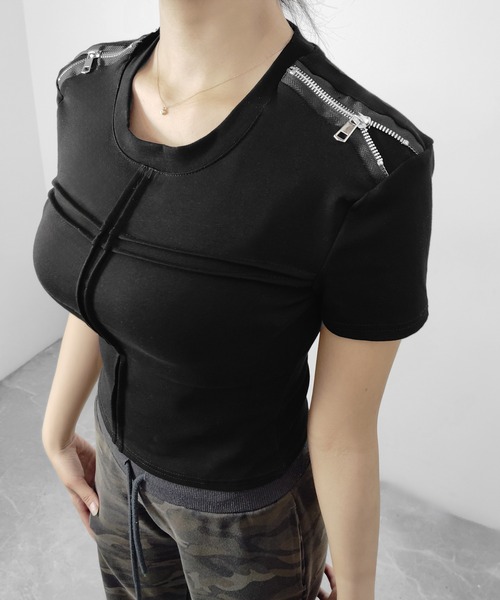 FOLLOWIN(フォロウィン)の「3COLOR/ショルダージップデザイントップス(Tシャツ/カットソー・レディース・グレー/ホワイト/ブラック・FREE)」の1枚目の写真