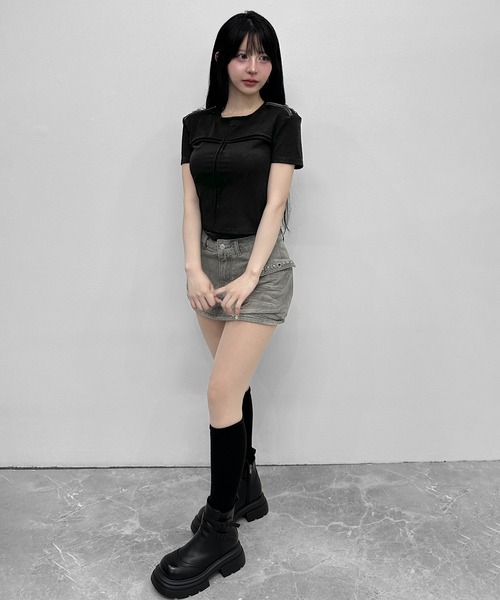 FOLLOWIN(フォロウィン)の「3COLOR/ショルダージップデザイントップス(Tシャツ/カットソー・レディース・グレー/ホワイト/ブラック・FREE)」の22枚目の写真