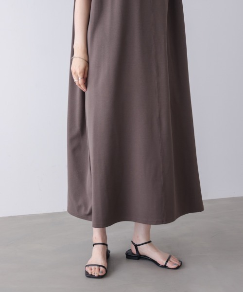 Bou Jeloud(ブージュルード)の「カノコスカーフワンピース(ワンピース・レディース・ロイヤルブルー/グレイッシュベージュ/グレー・FREE)」の9枚目の写真