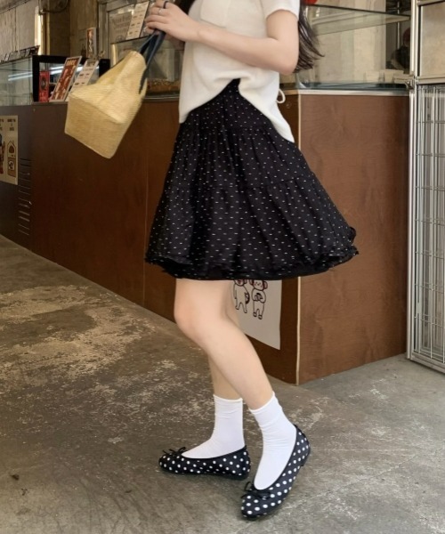 gossip!ロサンゼルス(ゴシップロサンゼルス)の「【Y2Kガーリー】レトロドット ティアードミディスカート ウエストゴム フレアスカート ミディ丈(スカート・レディース・ブラック・FREE)」の14枚目の写真