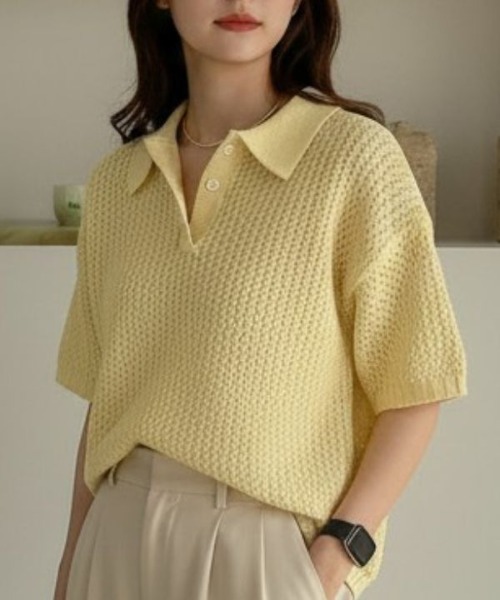 Human 2nd Occasion(ヒューマンセカンドオケージョン)の「清涼感溢れるメッシュ編み で旬なレイヤード を楽しむ ポロニット(ニット/セーター・レディース・イエロー/ナチュラル・FREE)」の5枚目の写真