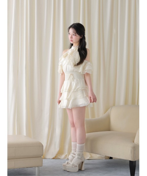 M me eme(エムミーエメ)の「Lame chiffon mellow halter mini onepiece(eme10856)(ワンピース・レディース・ブルー/アイボリー・FREE)」の6枚目の写真