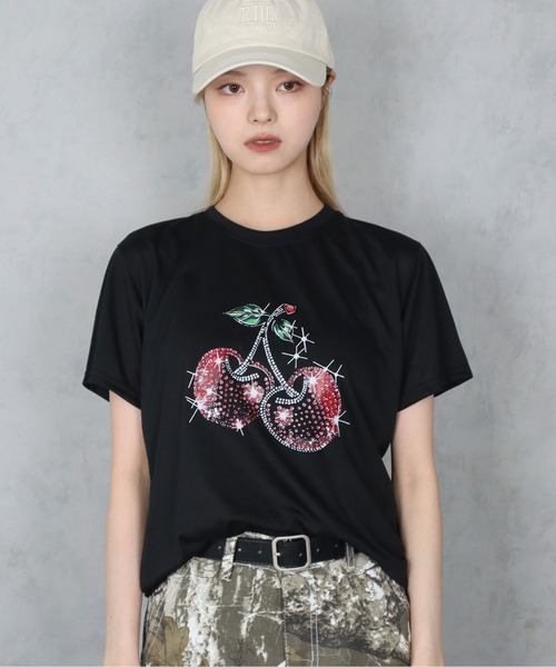 BARELY BLUE(ベアリーブルー)の「【 BARELY BLUE / ベアリーブルー 】 チェリー ビジュー グラフィック 半袖 Tシャツ(Tシャツ/カットソー・レディース・ブラック・L/M/S)」の5枚目の写真