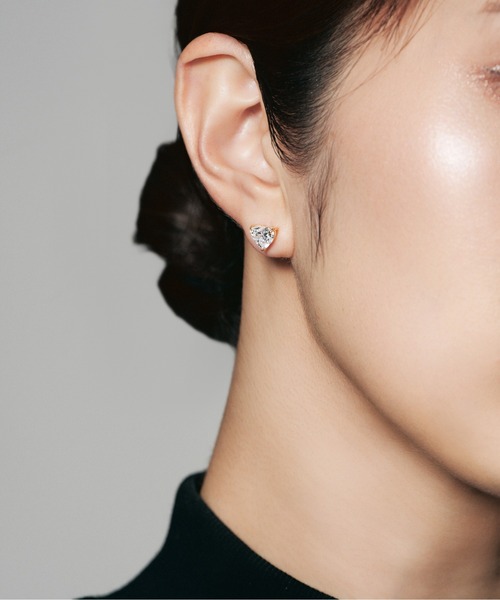 UNITED JEWELS(ユナイテッドジュエルズ)の「K18 ラボグロウンダイヤモンド ピアス(ピアス(両耳用)・レディース・イエローゴールド・FREE)」の4枚目の写真