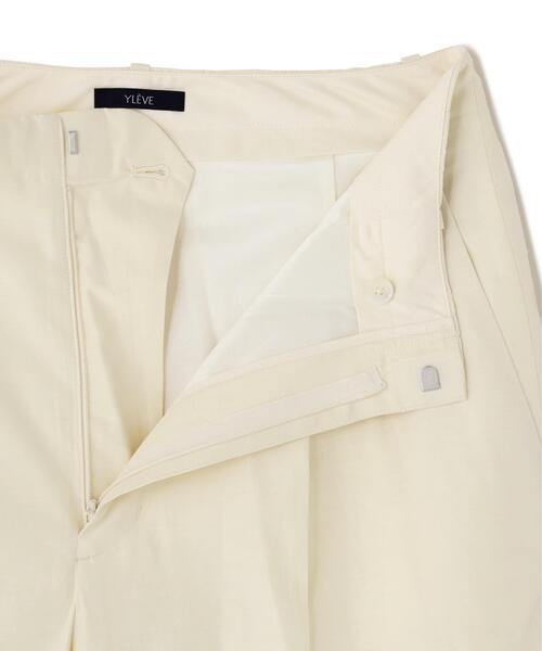 YLEVE（イレーヴ）の「YLEVE / SILK COTTON CLOTH BIO SUEDE TROUSERS（その他パンツ・レディース・ホワイト/ネイビー・1/2/0）」の8枚目の写真