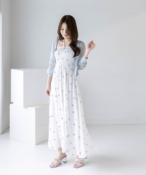 clear（クリア）の「リボン柄シャーリングワンピース［骨格ウェーブ／フェミニン／上品／きれいめ／華やか］（ワンピース・レディース・オフホワイト/ネイビー・PF/F）」の5枚目の写真
