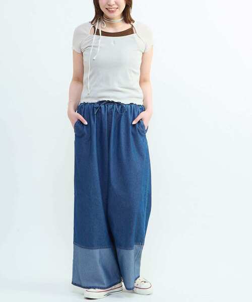 CONVERSE TOKYO(コンバーストウキョウ)の「ワイドデニムパンツ / ウエストゴム / イージーパンツ / ウォッシュ加工 / LIGHT DENIM WIDE PANTS(デニムパンツ・レディース・ブラック/インディゴブルー・FREE)」の4枚目の写真