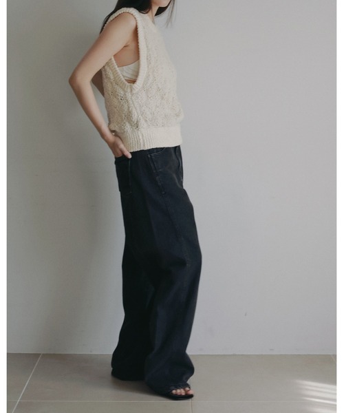anuke（アンヌーク）の「Slub Pattern Vest（ニット/セーター・レディース・アイボリー/ネイビー・FREE）」の4枚目の写真