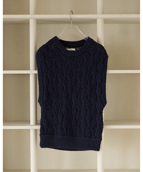 anuke（アンヌーク）の「Slub Pattern Vest（ニット/セーター・レディース・アイボリー/ネイビー・FREE）」の13枚目の写真