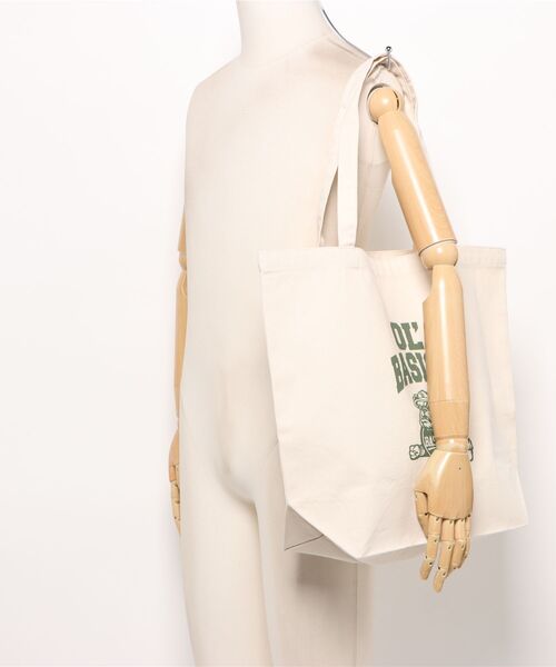 Ol' Basics(オールベーシックス)の「Ol' Basics(オール・ベーシックス) トートバッグ キャンバス ブルドッグイラスト カレッジロゴ プリント 鞄 BAG アメカジ メンズ レディース ユニセックス Lサイズ(トートバッグ・レディース・ベージュ系1・FREE)」の6枚目の写真