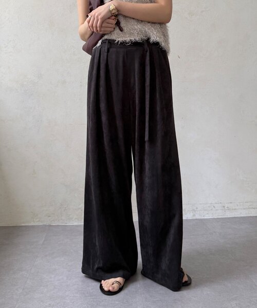 DouDou(ドゥドゥ)の「【セットアップ可能】スエードタックパンツ(その他パンツ・レディース・チャコールグレー/ブラウン/グレイッシュベージュ・36/38)」の19枚目の写真