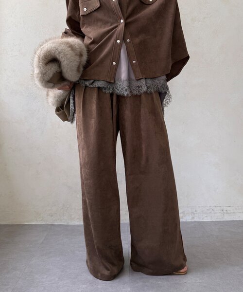 DouDou(ドゥドゥ)の「【セットアップ可能】スエードタックパンツ(その他パンツ・レディース・チャコールグレー/ブラウン/グレイッシュベージュ・36/38/FREE/TM)」の12枚目の写真