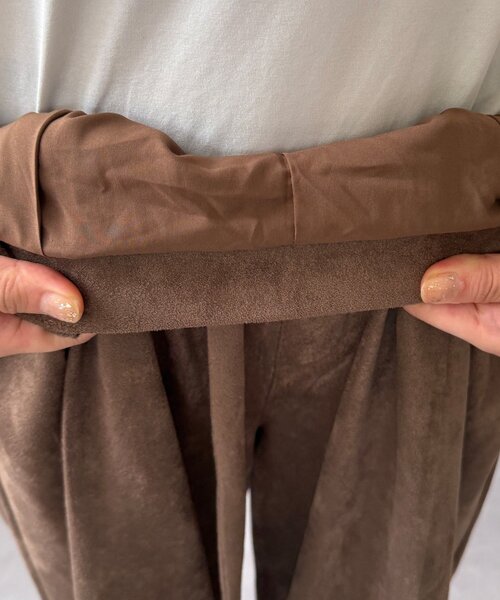 DouDou(ドゥドゥ)の「【セットアップ可能】スエードタックパンツ(その他パンツ・レディース・チャコールグレー/ブラウン/グレイッシュベージュ・36/38/FREE/TM)」の22枚目の写真