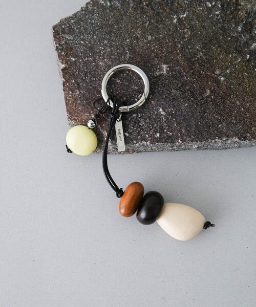 SMELLY(スメリー)の「SMELLY so’ pebble jade key charm(キーホルダー・レディース・ベージュ系その他・-)」の8枚目の写真