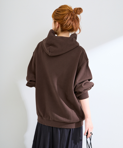 B.C STOCK(ベーセーストック)の「【WEB限定】ウォッシャブル / MY NAME IS PETER / SLOGAN HOODIE(パーカー・レディース・ブラウン/レッド・FREE)」の10枚目の写真