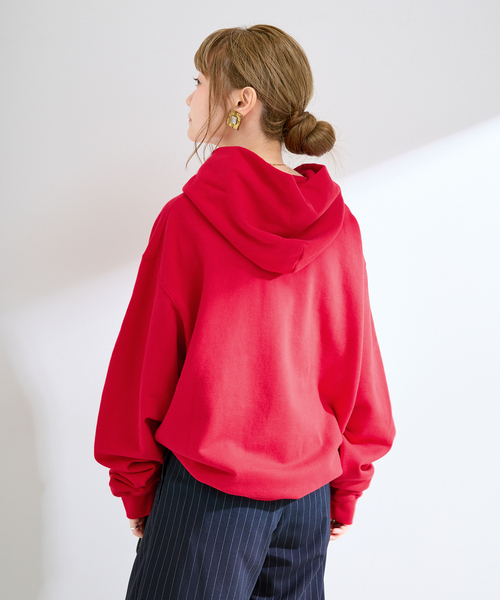 B.C STOCK(ベーセーストック)の「【WEB限定】ウォッシャブル / MY NAME IS PETER / SLOGAN HOODIE(パーカー・レディース・ブラウン/レッド・FREE)」の16枚目の写真
