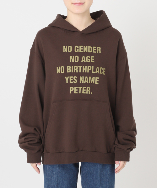 B.C STOCK(ベーセーストック)の「【WEB限定】ウォッシャブル / MY NAME IS PETER / SLOGAN HOODIE(パーカー・レディース・ブラウン/レッド・FREE)」の17枚目の写真