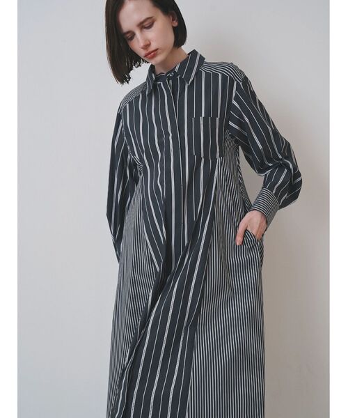 ELENDEEK(エレンディーク)の「シルエットオーバーシャツワンピース(ワンピース・レディース・ブルー/その他1・1/2)」の18枚目の写真