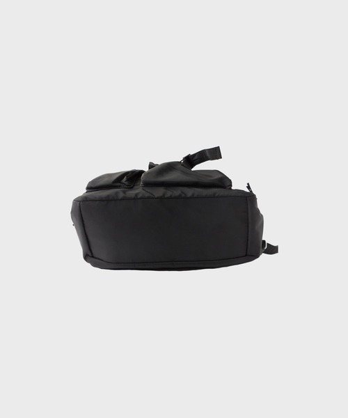 UNSTOA(アンストア)の「Water-Repellent 2-Way Drawstring Multi-Pocket Bag 秋服 冬服(バックパック/リュック・メンズ・ブラック/カーキ・FREE)」の9枚目の写真