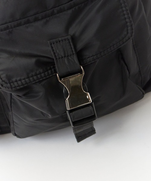 UNSTOA(アンストア)の「Water-Repellent 2-Way Drawstring Multi-Pocket Bag 秋服 冬服(バックパック/リュック・メンズ・ブラック/カーキ・FREE)」の5枚目の写真