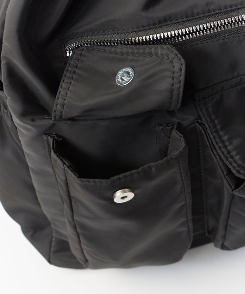 UNSTOA(アンストア)の「Water-Repellent 2-Way Drawstring Multi-Pocket Bag 秋服 冬服(バックパック/リュック・メンズ・ブラック/カーキ・FREE)」の6枚目の写真