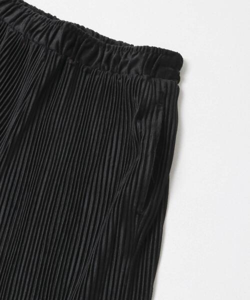 ITEMS URBANRESEARCH（アイテムズ アーバンリサーチ）の「プリーツシャーリングパンツ（その他パンツ・レディース・グレー系その他/ライトブラウン/ブラック・FREE）」の5枚目の写真