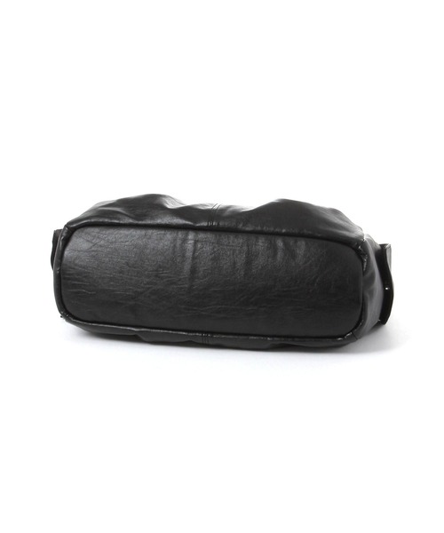 LAKOLE(ラコレ)の「ギャザーポケットショルダーBAG / 1084889(ショルダーバッグ・レディース・ブラック/ダークブラウン/ベージュ・FREE)」の6枚目の写真