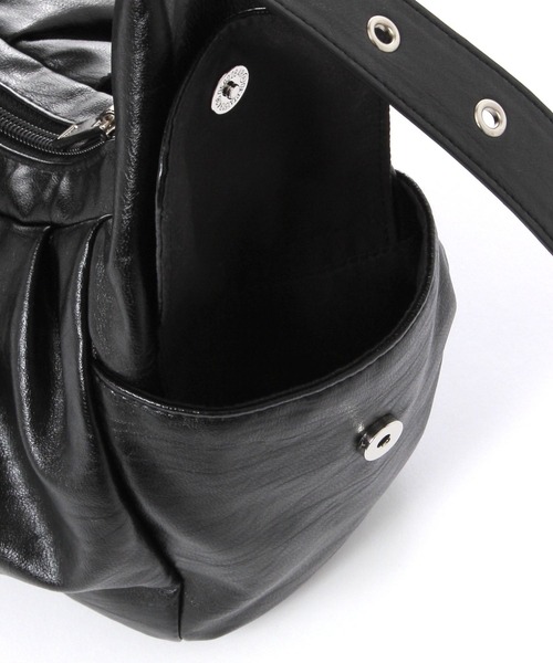 LAKOLE(ラコレ)の「ギャザーポケットショルダーBAG / 1084889(ショルダーバッグ・レディース・ブラック/ダークブラウン/ベージュ・FREE)」の12枚目の写真