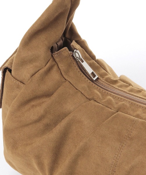 LAKOLE(ラコレ)の「ギャザーポケットショルダーBAG / 1084889(ショルダーバッグ・レディース・ブラック/ダークブラウン/ベージュ・FREE)」の15枚目の写真