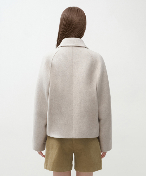 MUSINSA STANDARD WOMAN（ムシンサスタンダードウーマン）の「ウィメンズカシミヤブレンドショートマックコート[オートミール]（チェスターコート・レディース・その他・LARGE/SMALL/X-SMALL）」の2枚目の写真