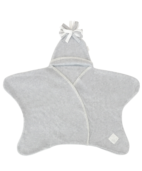 Tuppence & Crumble（タッペンスアンドクランブル）の「星型アフガン スターラップ 0-4M（新生児～生後4ヶ月頃） Tuppence&Crumble (タッペンス&クランブル)（おくるみ・キッズ・レッド/ライトブルー/スカイブルー/クリーム/ターコイズブルー/ローズ/イエロー/ライトピンク/パープル/ライトパープル/チョコ/バイオレット/チェリーピンク/オレンジ/グレー/オートミール/ラベンダー/その他・SMALL）」の2枚目の写真