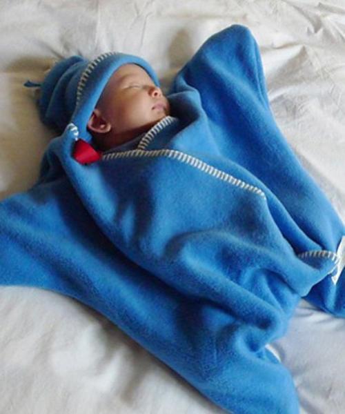 Tuppence & Crumble（タッペンスアンドクランブル）の「星型アフガン スターラップ 0-4M（新生児～生後4ヶ月頃） Tuppence&Crumble (タッペンス&クランブル)（おくるみ・キッズ・レッド/ライトブルー/スカイブルー/クリーム/ターコイズブルー/ローズ/イエロー/ライトピンク/パープル/ライトパープル/チョコ/バイオレット/チェリーピンク/オレンジ/グレー/オートミール/ラベンダー/その他・SMALL）」の6枚目の写真