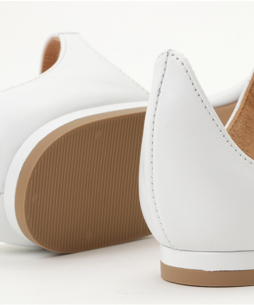 PIPPICHIC シルバー フラットシューズ　37.5サイズ Pippichic（ピッピシック）の「Pippichic シルバーフラット