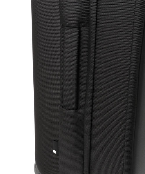 incase（インケース）の「INTR10041-BLKIncase VIA Roller 80 - Black【ZOZO限定アイテム】（スーツケース/キャリーバッグ・メンズ・ブラック・ONE SIZE）」の10枚目の写真