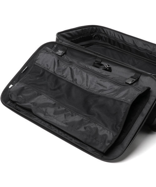 incase（インケース）の「INTR10041-BLKIncase VIA Roller 80 - Black【ZOZO限定アイテム】（スーツケース/キャリーバッグ・メンズ・ブラック・ONE SIZE）」の14枚目の写真