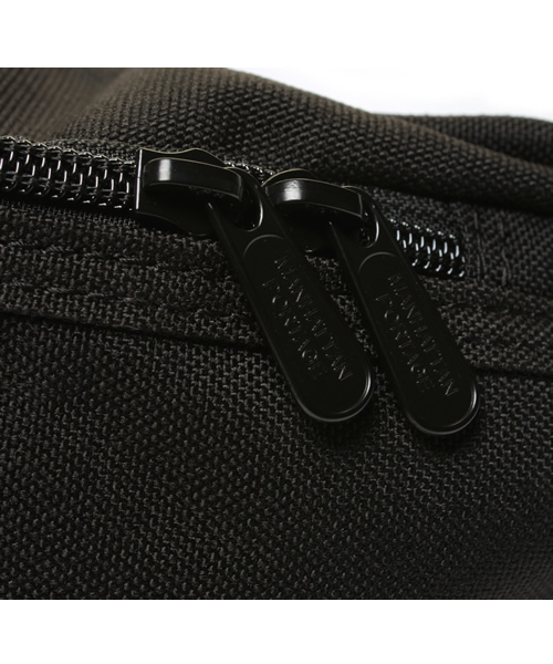 Manhattan Portage（マンハッタンポーテージ）の「Alleycat Waist Bag  -アーレイキャットウエストバッグ-（ボディバッグ/ウエストポーチ・メンズ・ブラック/パープル/レッド/ネイビー・X-SMALL）」の8枚目の写真