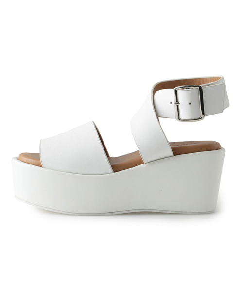 CLANE(クラネ)の「CROSS BELT SANDAL(サンダル・レディース・ホワイト/ブラック・38/37/36)」の6枚目の写真