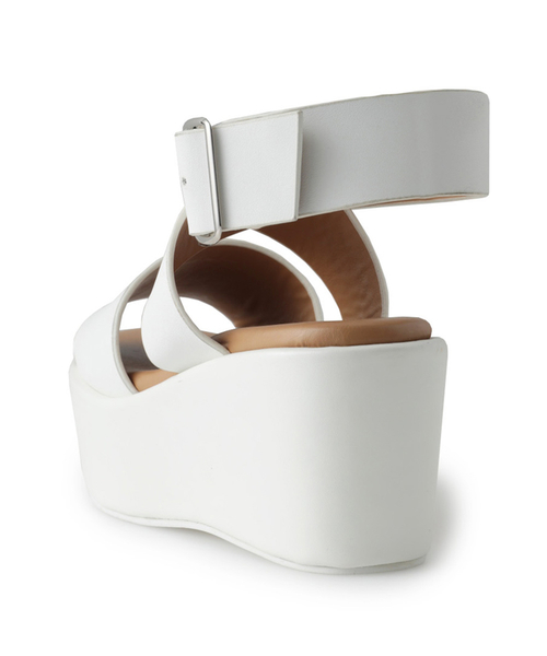 CLANE(クラネ)の「CROSS BELT SANDAL(サンダル・レディース・ホワイト/ブラック・38/37/36)」の7枚目の写真