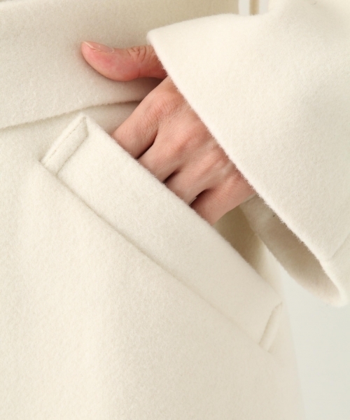 A part by(アパートバイ)の「casheepVネックノーカラーコート 759746 (その他アウター・レディース・オフホワイト/ネイビー/ライトパープル/グリーン・MEDIUM/LARGE)」の12枚目の写真