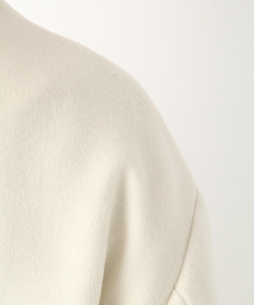 A part by(アパートバイ)の「casheepVネックノーカラーコート 759746 (その他アウター・レディース・オフホワイト/ネイビー/ライトパープル/グリーン・MEDIUM/LARGE)」の16枚目の写真